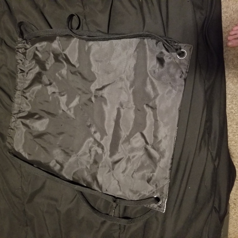 Black backpack - Picture 4 of 4